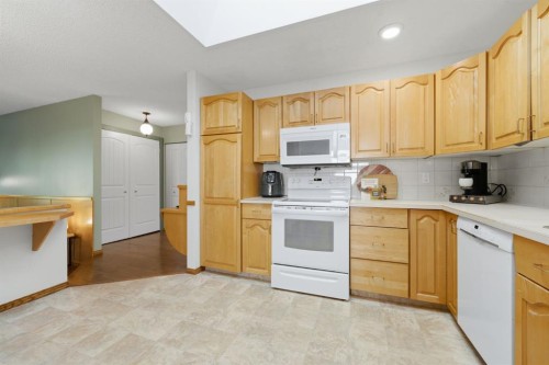 6016 Dalcastle Crescent Nw, Calgary, AB 