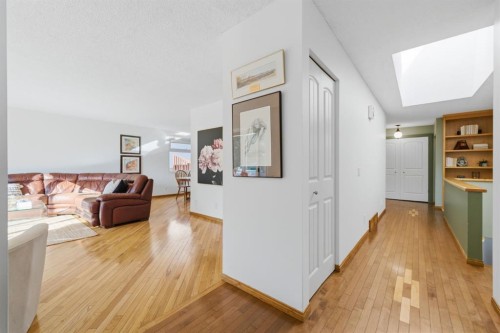 6016 Dalcastle Crescent Nw, Calgary, AB 