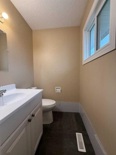 139 Maitland Road Ne, Calgary, AB 