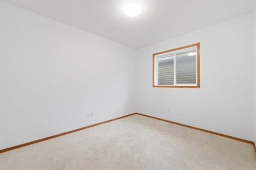 2020 Bridlemeadows Manor Sw, Calgary, AB 