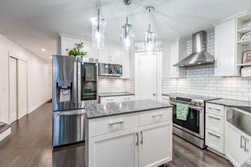 179 Riverstone Crescent Se, Calgary, AB 