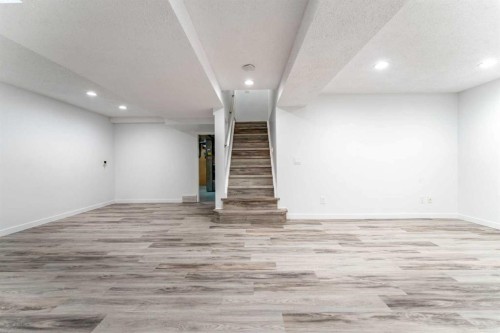 179 Riverstone Crescent Se, Calgary, AB 