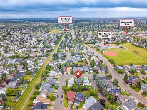179 Riverstone Crescent Se, Calgary, AB 