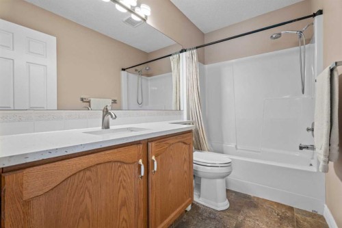 319 De Foras Close Nw, High River, AB 