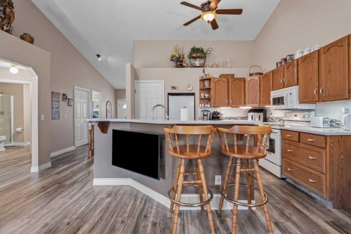 319 De Foras Close Nw, High River, AB 