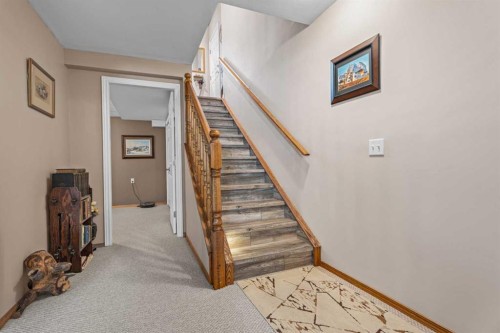 319 De Foras Close Nw, High River, AB 