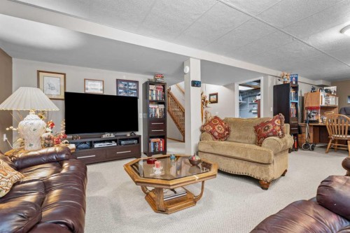 319 De Foras Close Nw, High River, AB 