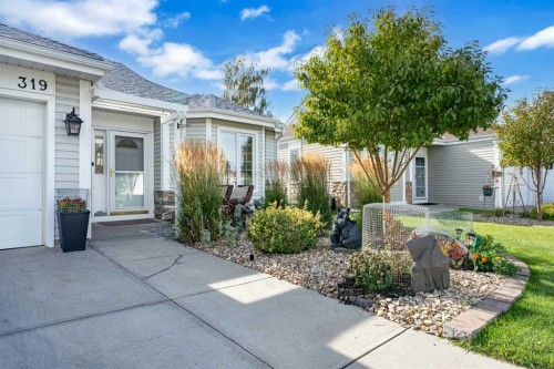 319 De Foras Close Nw, High River, AB 