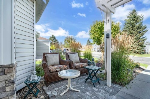 319 De Foras Close Nw, High River, AB 