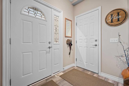 319 De Foras Close Nw, High River, AB 