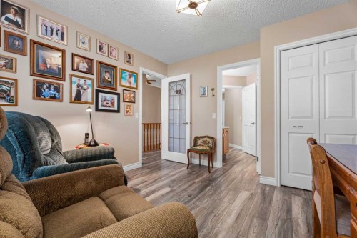 319 De Foras Close Nw, High River, AB 