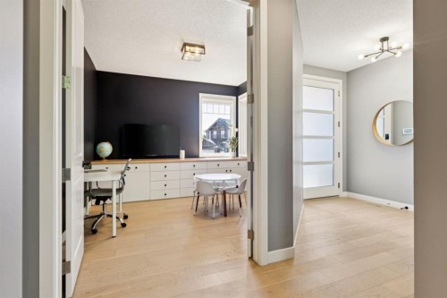 213 Cortina Bay Sw, Calgary, AB 
