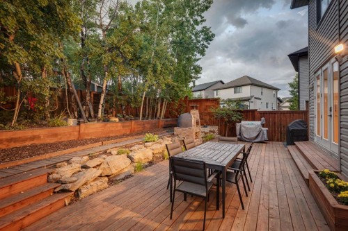 213 Cortina Bay Sw, Calgary, AB 