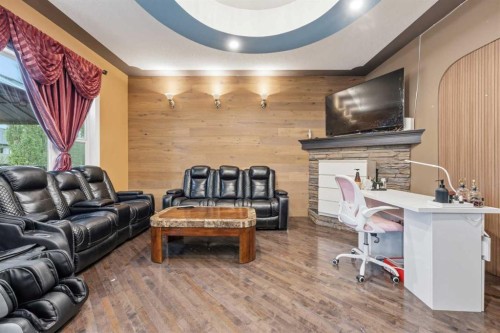 290 Valleyview Court Se, Calgary, AB 