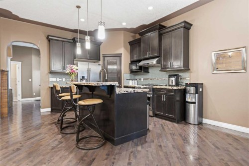 290 Valleyview Court Se, Calgary, AB 