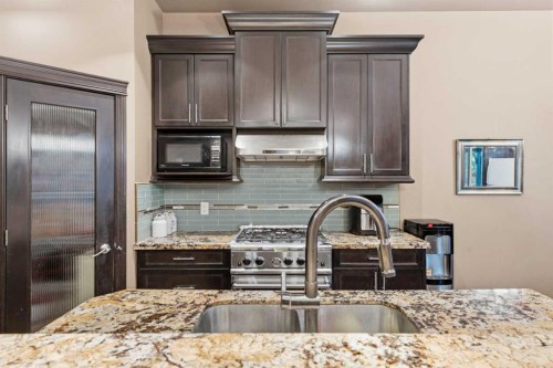 290 Valleyview Court Se, Calgary, AB 