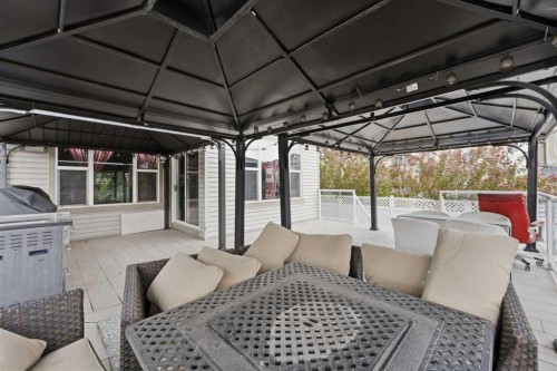 290 Valleyview Court Se, Calgary, AB 