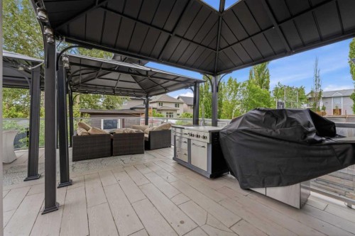 290 Valleyview Court Se, Calgary, AB 