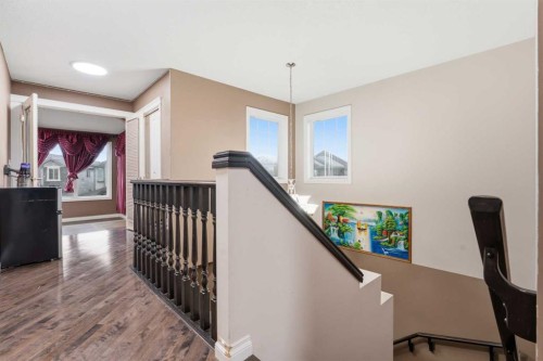 290 Valleyview Court Se, Calgary, AB 