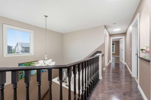 290 Valleyview Court Se, Calgary, AB 
