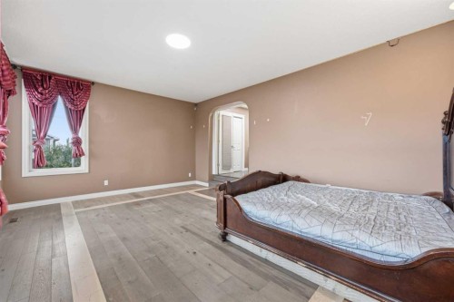 290 Valleyview Court Se, Calgary, AB 