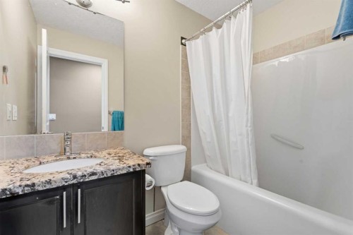 290 Valleyview Court Se, Calgary, AB 