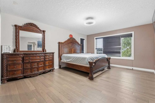 290 Valleyview Court Se, Calgary, AB 