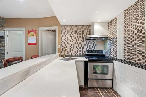 290 Valleyview Court Se, Calgary, AB 
