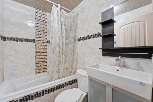 290 Valleyview Court Se, Calgary, AB 