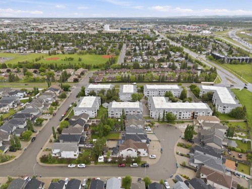 290 Valleyview Court Se, Calgary, AB 