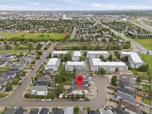 290 Valleyview Court Se, Calgary, AB 