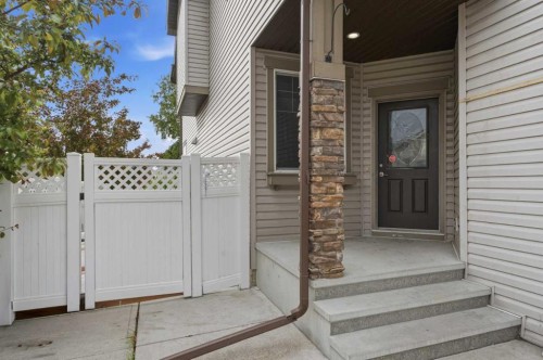 290 Valleyview Court Se, Calgary, AB 