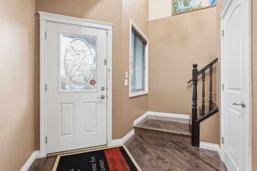 290 Valleyview Court Se, Calgary, AB 