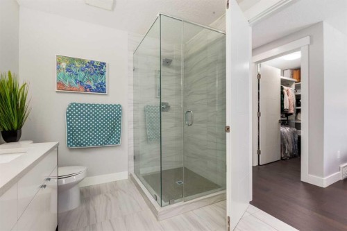 1604 46 Street Nw, Calgary, AB 