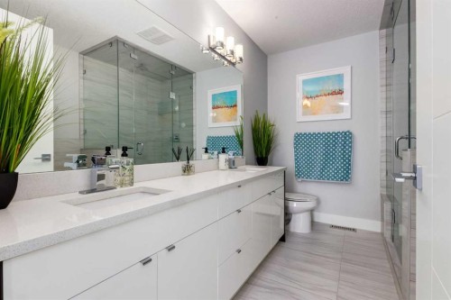 1604 46 Street Nw, Calgary, AB 