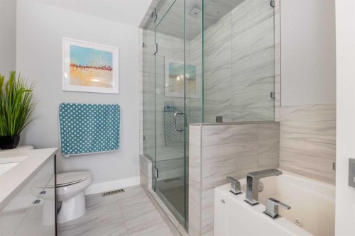 1604 46 Street Nw, Calgary, AB 