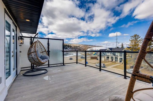1604 46 Street Nw, Calgary, AB 