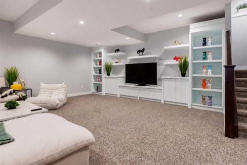 1604 46 Street Nw, Calgary, AB 