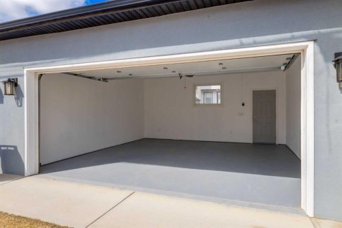 1604 46 Street Nw, Calgary, AB 