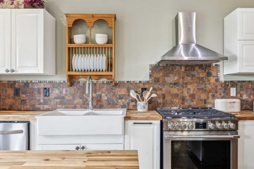 122 Hidden Creek Heights Nw, Calgary, AB 