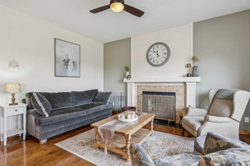 122 Hidden Creek Heights Nw, Calgary, AB 