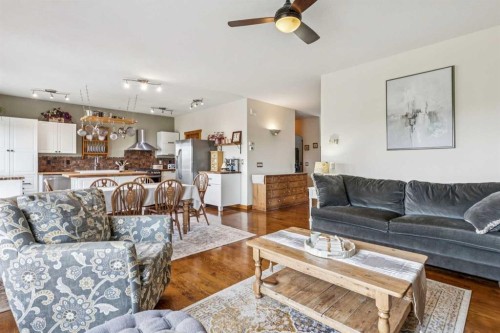 122 Hidden Creek Heights Nw, Calgary, AB 