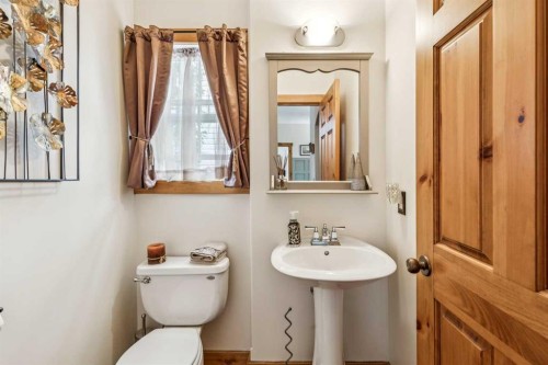 122 Hidden Creek Heights Nw, Calgary, AB 