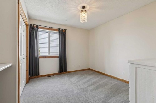 122 Hidden Creek Heights Nw, Calgary, AB 