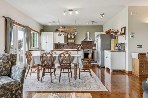 122 Hidden Creek Heights Nw, Calgary, AB 