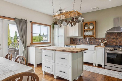 122 Hidden Creek Heights Nw, Calgary, AB 