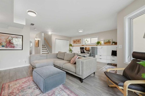 2-24 34 Avenue Sw, Calgary, AB 