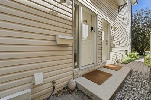 2-24 34 Avenue Sw, Calgary, AB 
