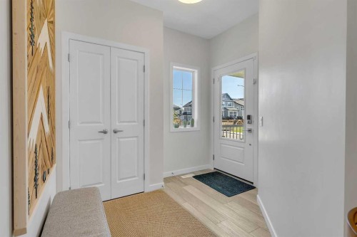 168 Magnolia Manor Se, Calgary, AB 