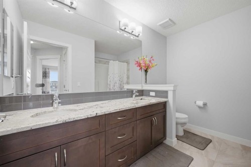 21 Redstone Heath Ne, Calgary, AB 